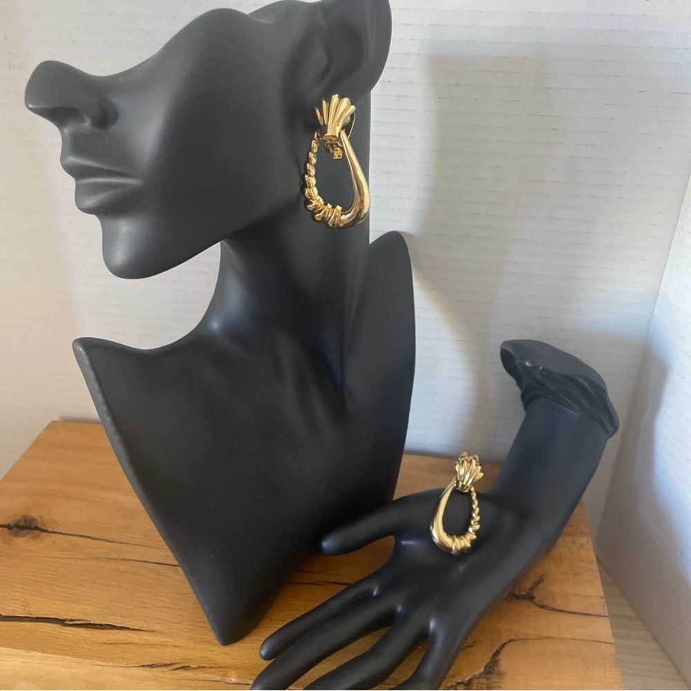 VTG PAOLO GUCCI Gold Tone Door Knocker Clip On Earrings HTF